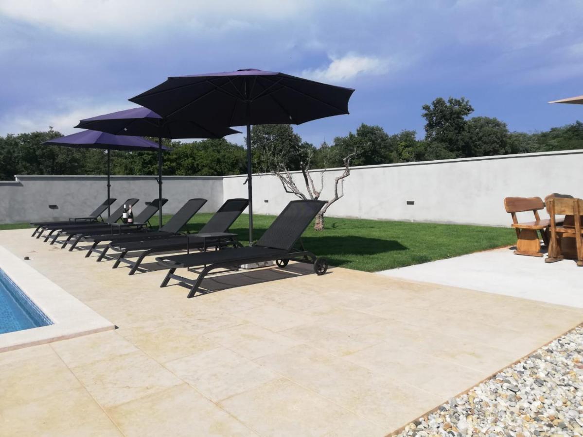 Holiday Home Victoria Porec Exterior photo