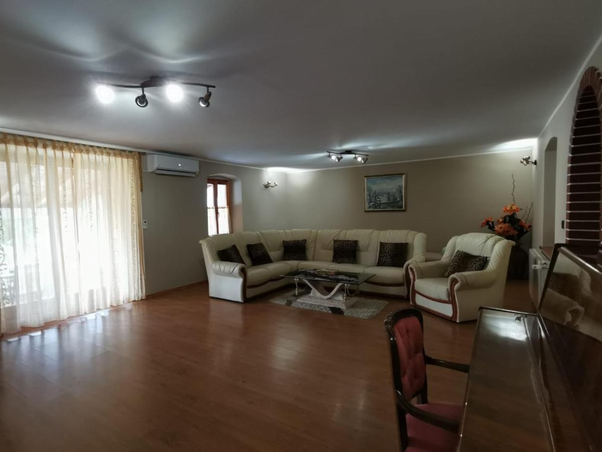 Holiday Home Victoria Porec Exterior photo