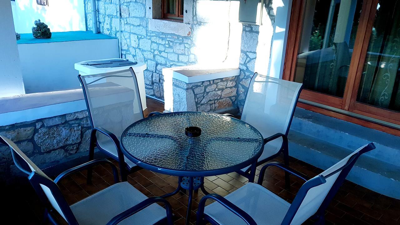Holiday Home Victoria Porec Exterior photo